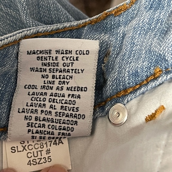 Leo Capri Jeans.  Size 11 - Picture 15 of 15